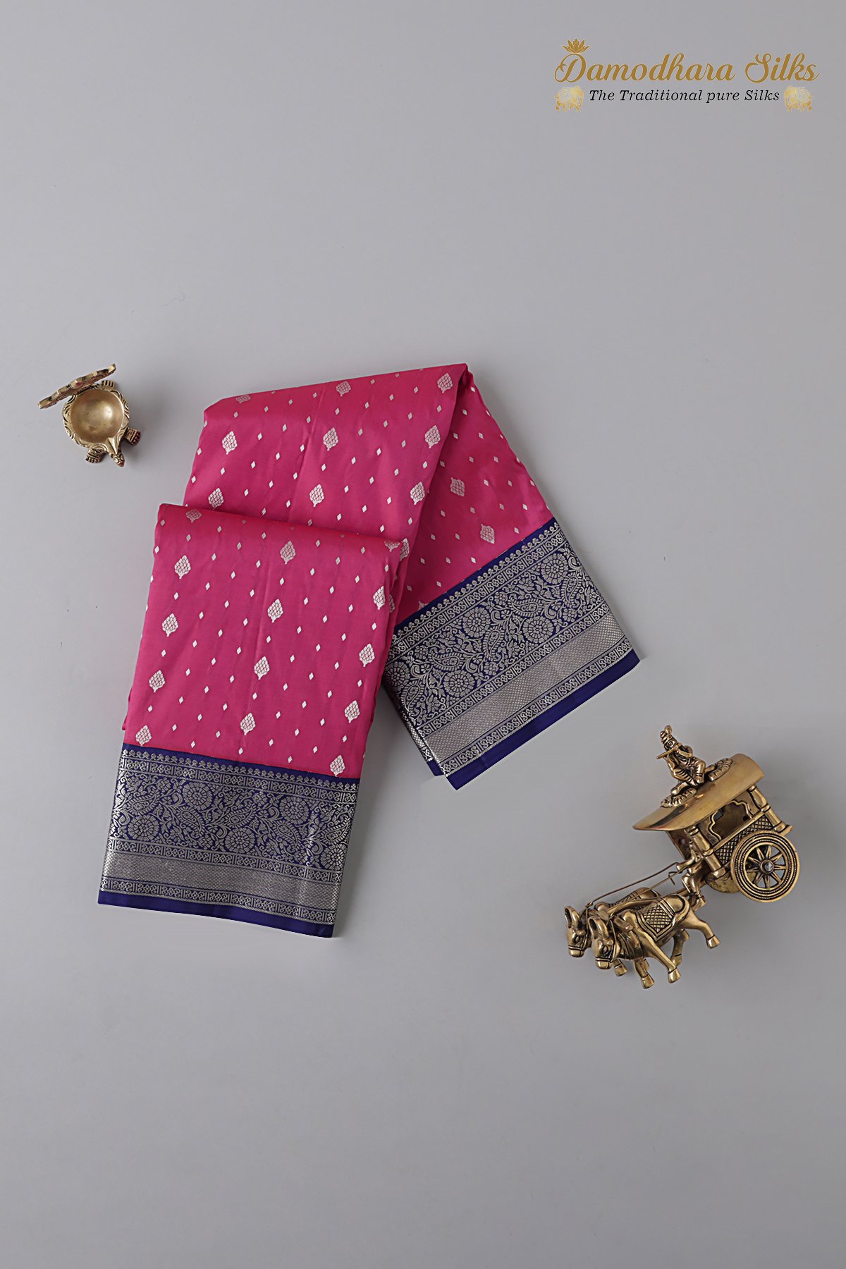 Orange Pink With Navy Blue Kanchipuram Silk Saree