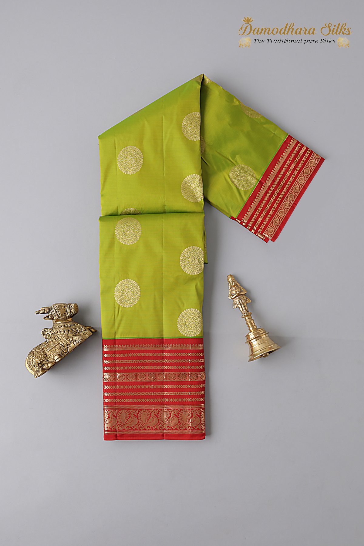 Parrot Green With Red Peacock Motif Kanchipuram Silk Saree