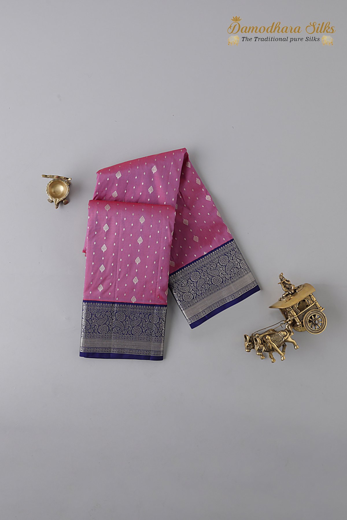 Onion Purple With Navy Blue Kanchipuram Silk Saree